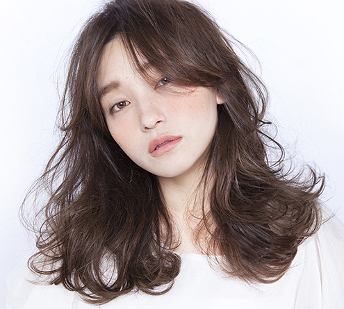 ミディアムヘアスタイル58