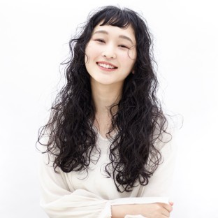 オン眉ウェーブロング