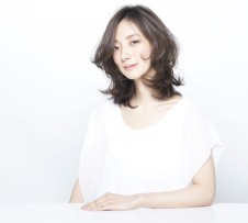 ミディアムヘアスタイル31