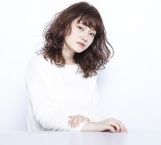 ミディアムヘアスタイル51
