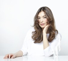 ロングヘアスタイル15