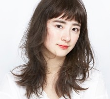 ミディアムヘアスタイル61