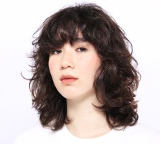ミディアムヘアスタイル67