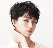 ショートヘアスタイル112